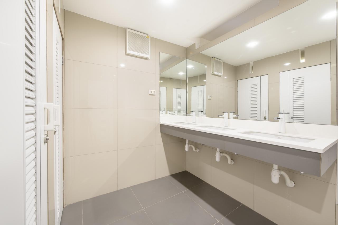 Hi Capsule Pattaya (Adults Only) Hostel Buitenkant foto